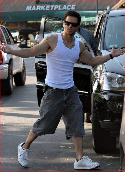 mark-wahlberg-is-a-doting-dad2